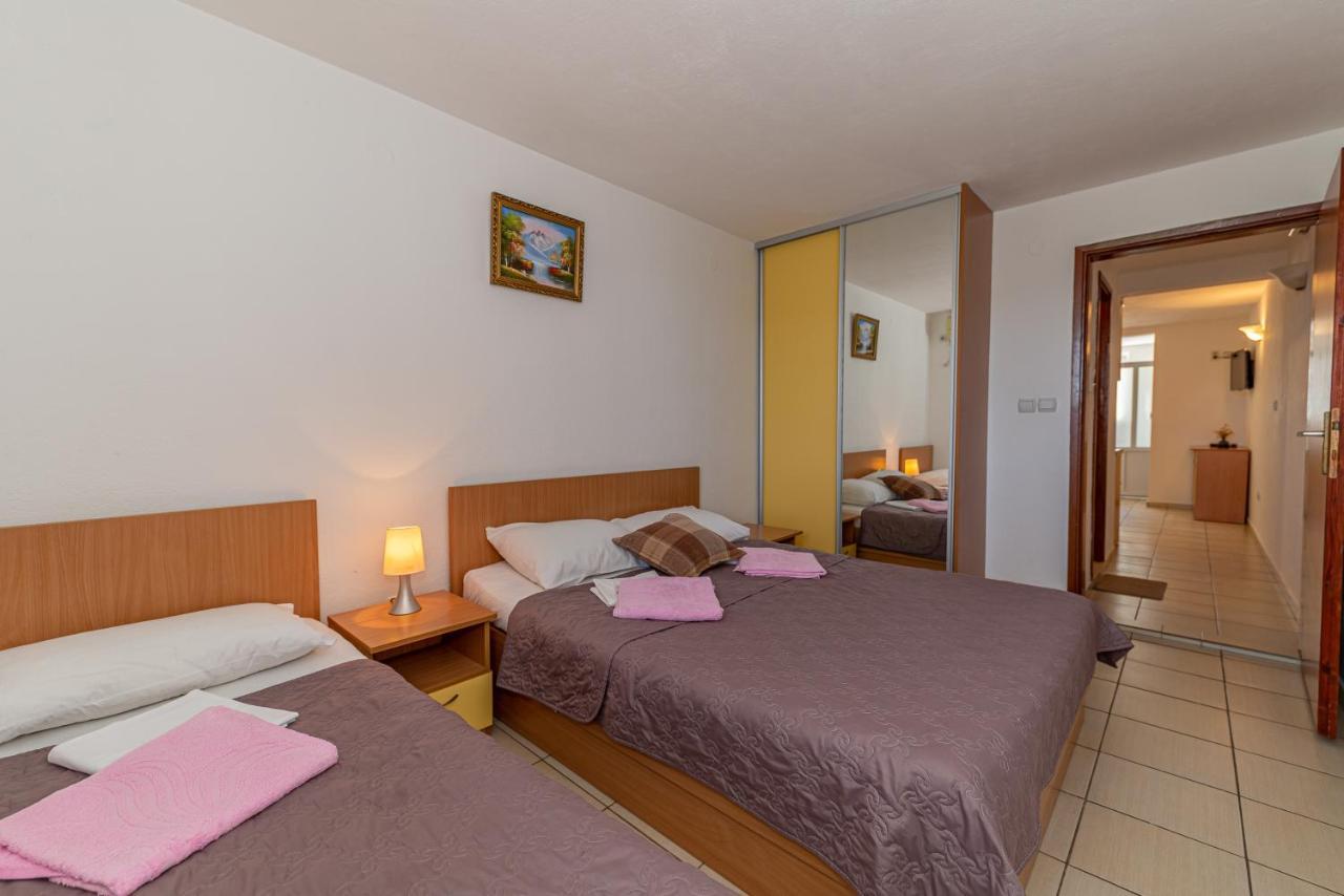 Apartment Knezevic Petrovac Bagian luar foto