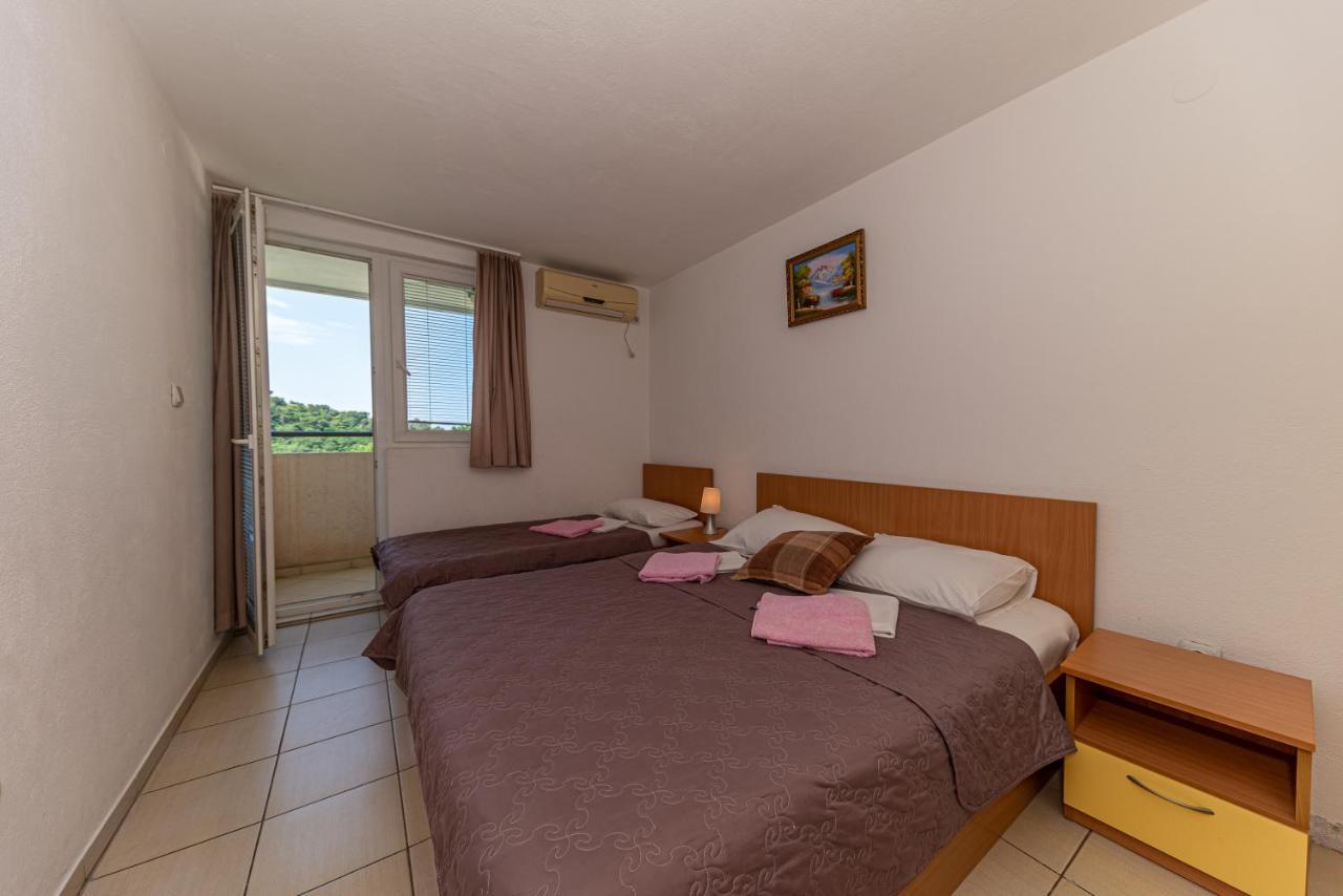 Apartment Knezevic Petrovac Bagian luar foto