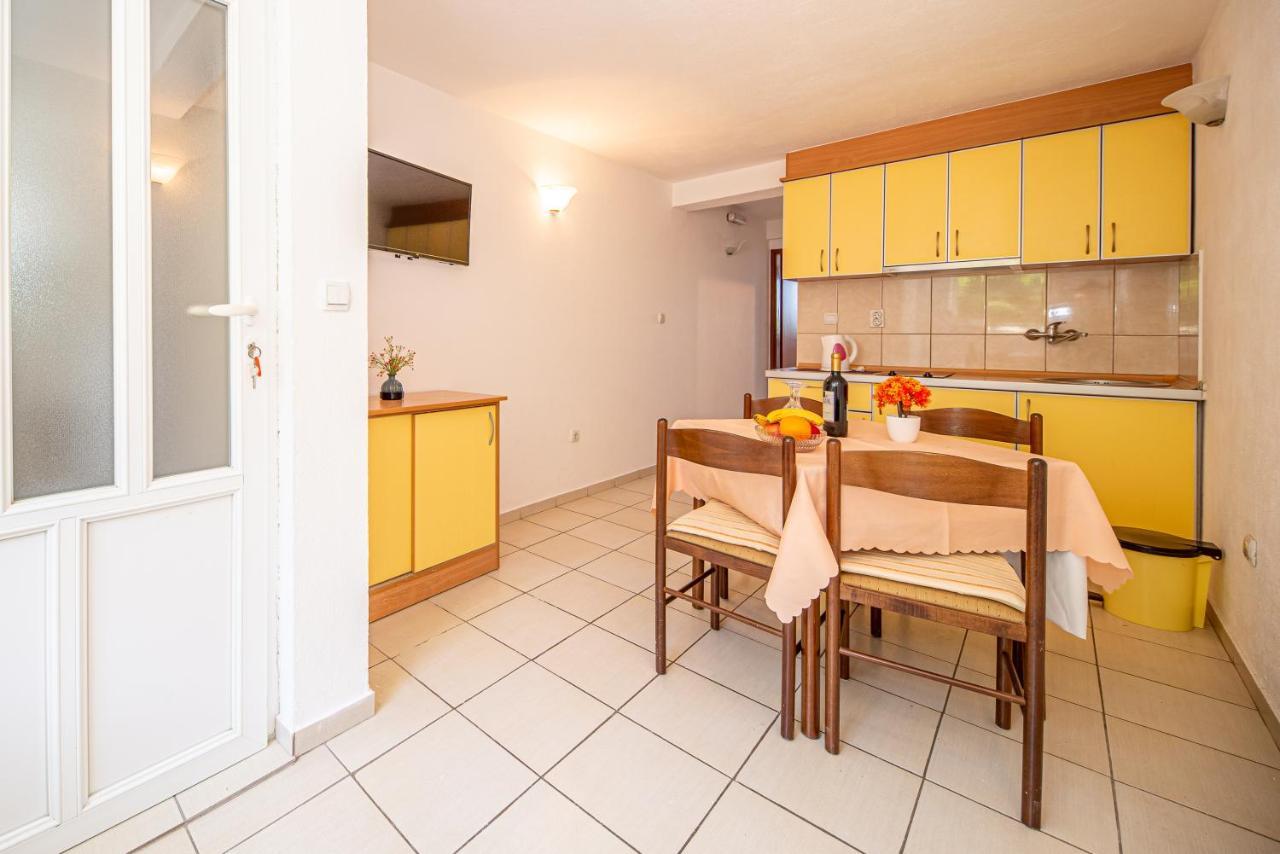 Apartment Knezevic Petrovac Bagian luar foto