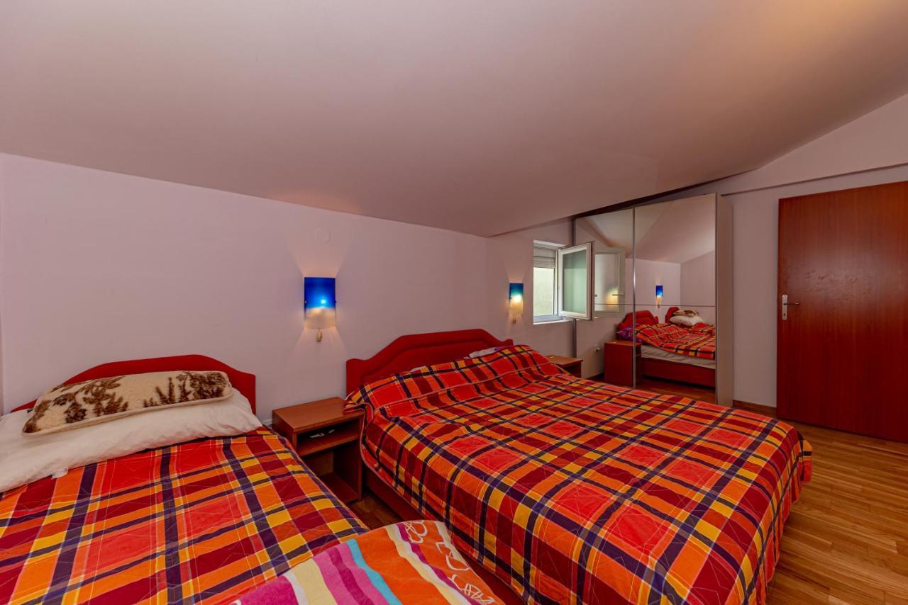 Apartment Knezevic Petrovac Bagian luar foto