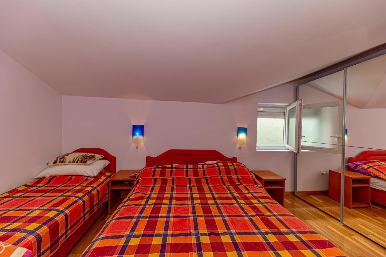 Apartment Knezevic Petrovac Bagian luar foto