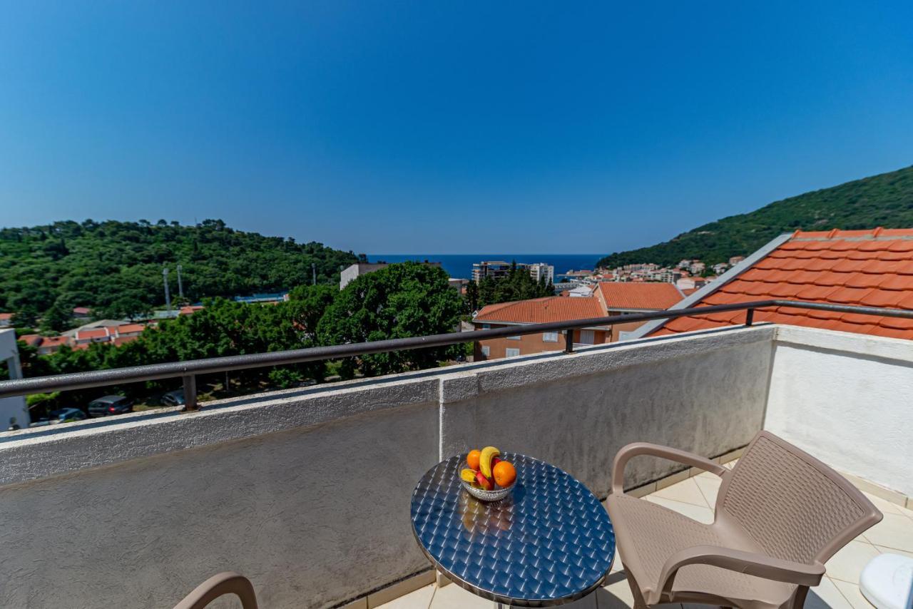 Apartment Knezevic Petrovac Bagian luar foto