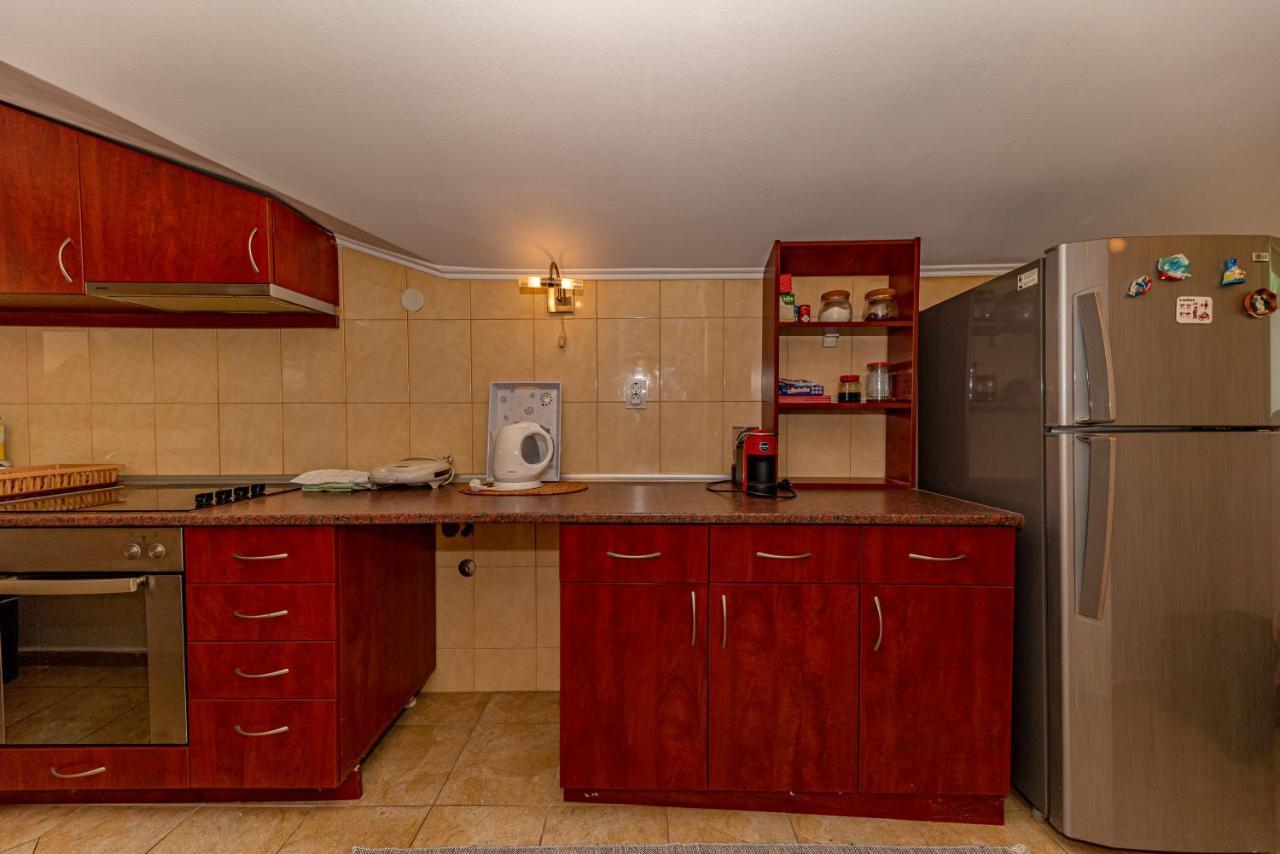 Apartment Knezevic Petrovac Bagian luar foto