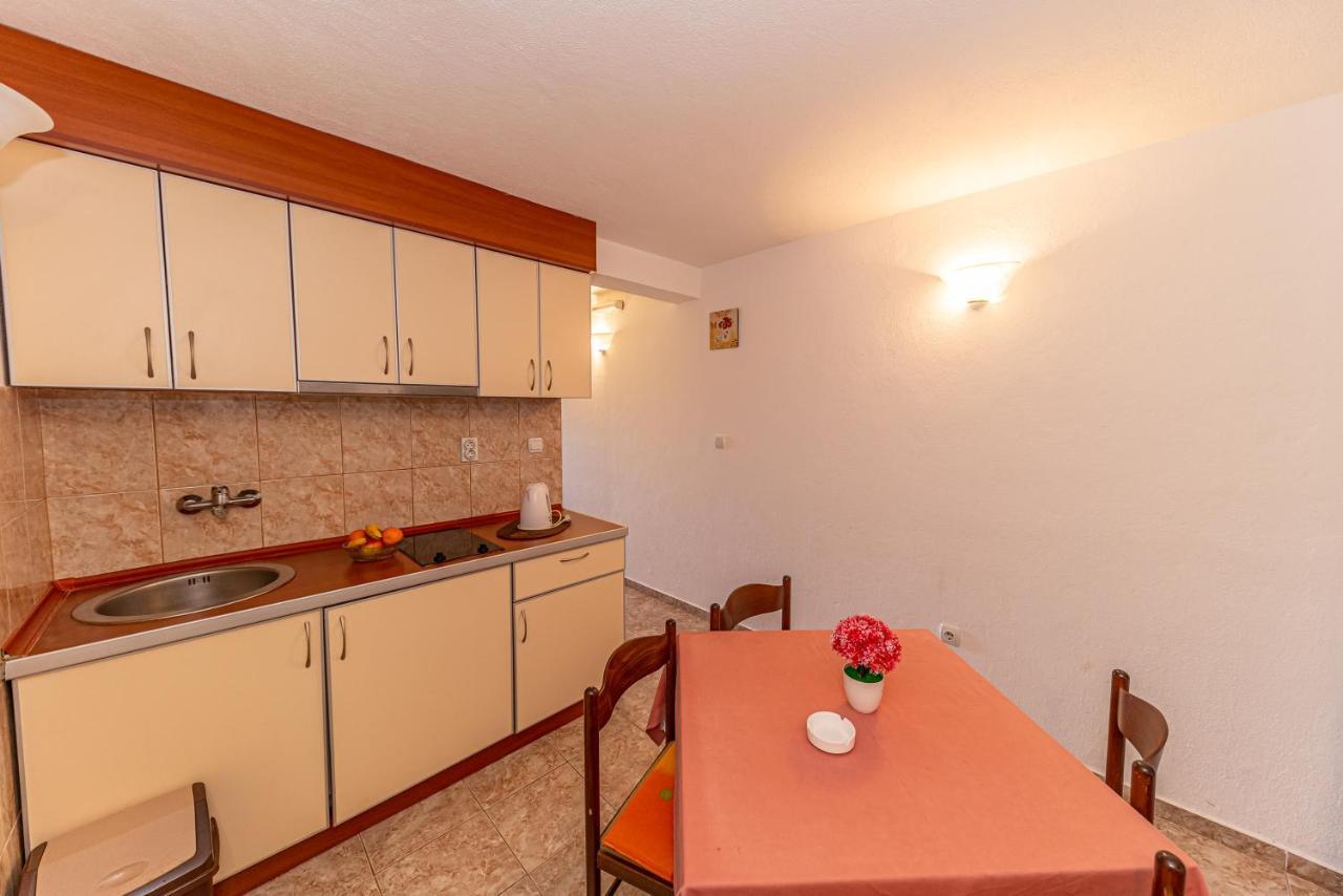 Apartment Knezevic Petrovac Bagian luar foto