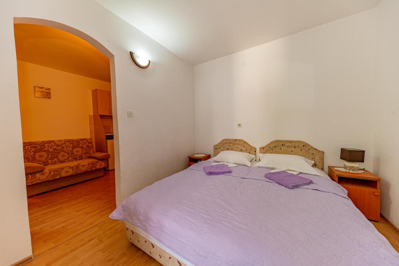 Apartment Knezevic Petrovac Bagian luar foto