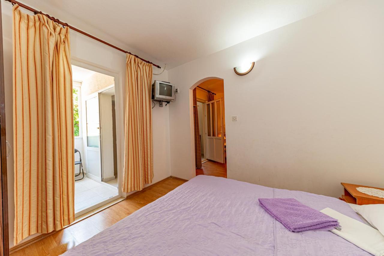 Apartment Knezevic Petrovac Bagian luar foto