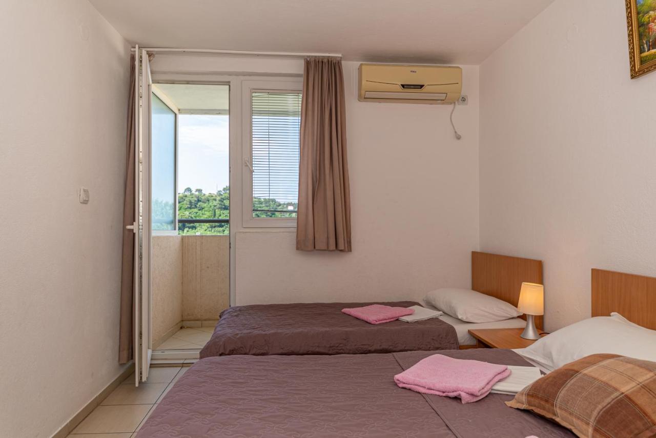 Apartment Knezevic Petrovac Bagian luar foto