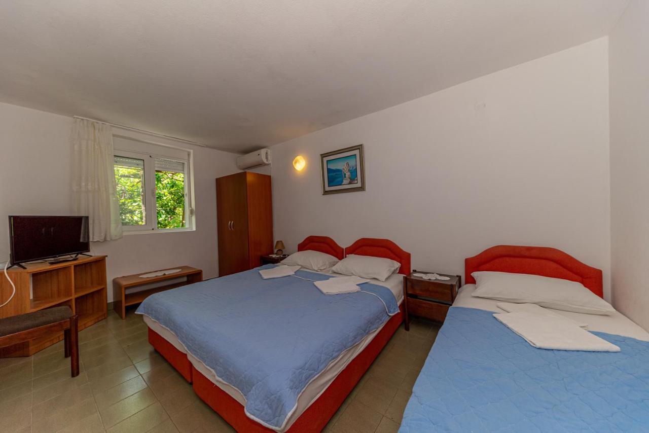 Apartment Knezevic Petrovac Bagian luar foto