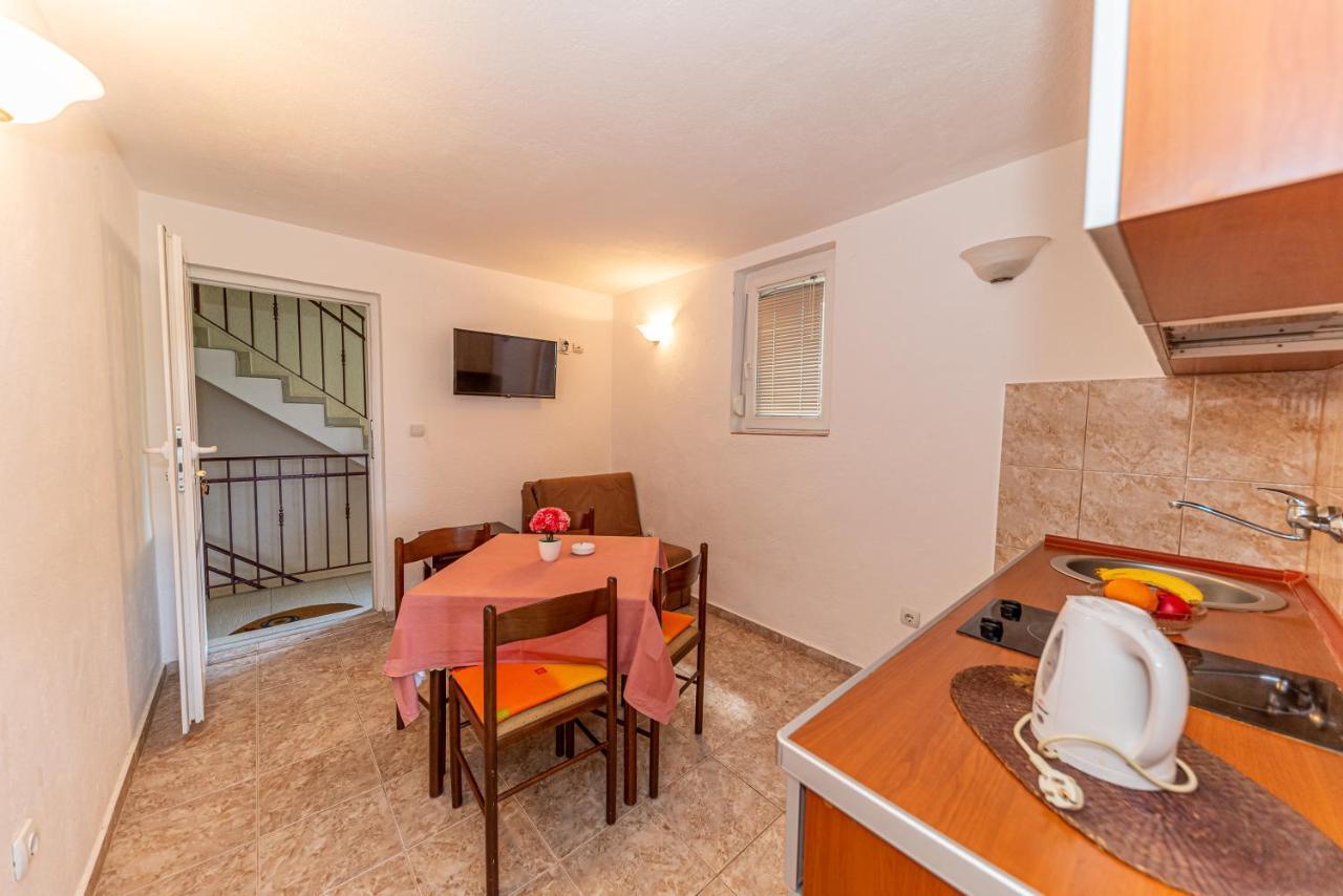 Apartment Knezevic Petrovac Bagian luar foto